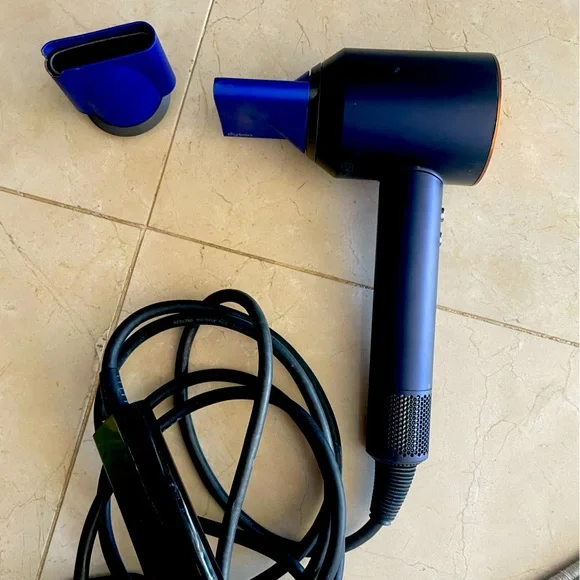 Dyson Hairdryer - Picture 5 of 13